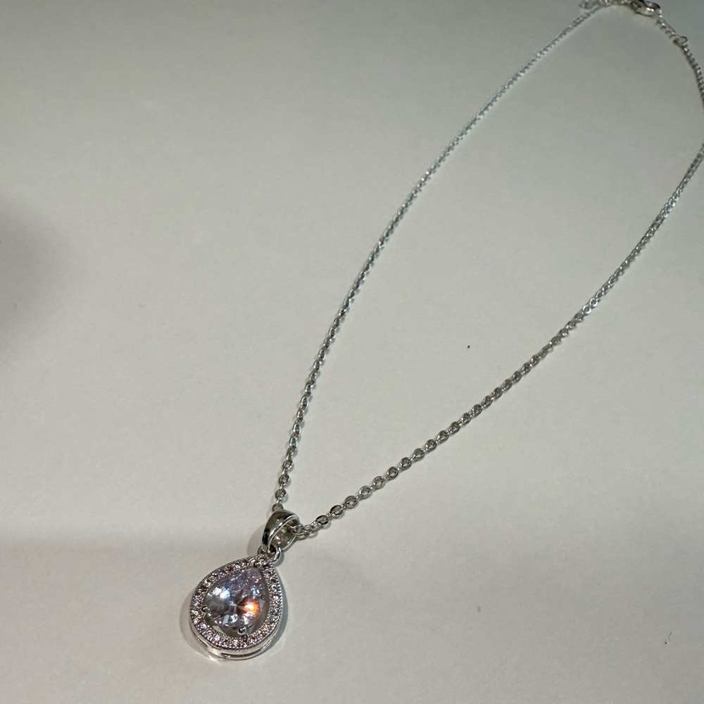 Elegant Silver Teardrop Pear Pendant Diamond Necklace